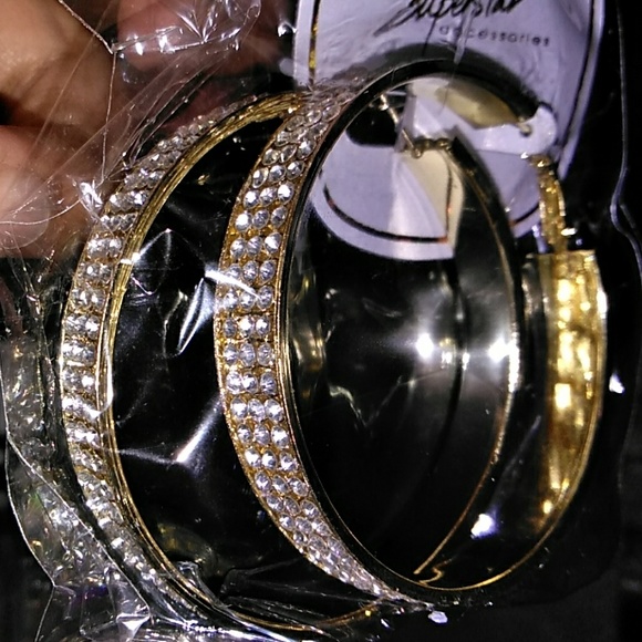 Bracelets - Picture 3 of 3